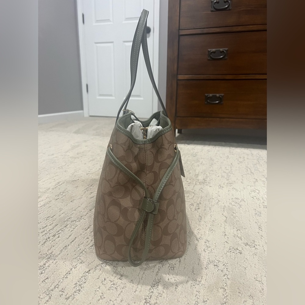 Coach Brown and Green Signature Tote Bag - Picture 3 of 7